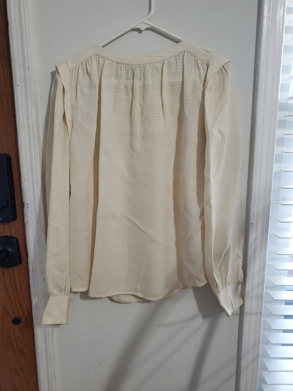 Vintage Levante 100% Silk Blouse Cream Textured Button Back Cottagecore Size 10